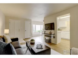 Photo #4: 976465 Listing