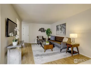 Photo #5: 976465 Listing