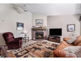 Photo #4: 976466 Listing