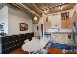 Photo #5: 976530 Listing