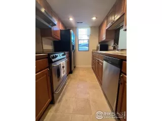 Photo #6: 976550 Listing