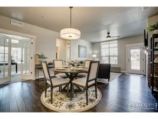 Photo #5: 976596 Listing