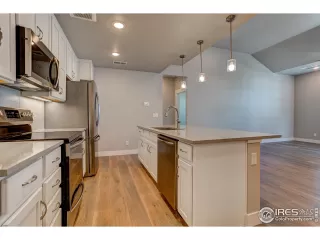 Photo #2: 976599 Listing 