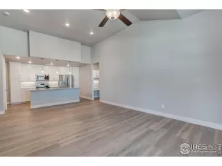 Photo #5: 976599 Listing 