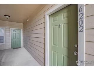 Photo #5: 976603 Listing