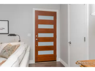 Photo #3: 976609 Listing