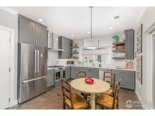 Photo #5: 976609 Listing