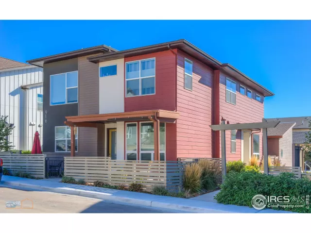 MLS: 976613 Condo For Sale