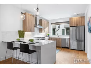 Photo #6: 976626 Listing 
