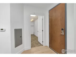 Photo #4: 976649 Listing