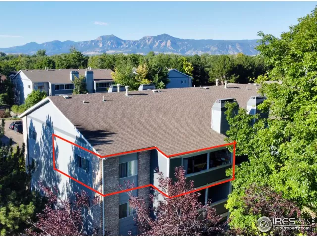 MLS: 976706 Condo For Sale