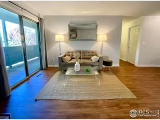 Photo #2: 976706 Listing