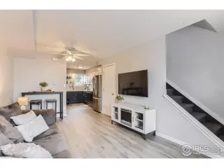 Photo #1: 976717 Listing