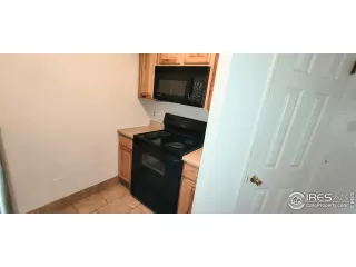 Photo #6: 976807 Listing