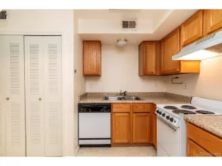 Photo #3: 9768194 Listing