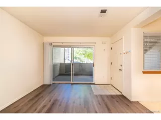 Photo #5: 9768194 Listing