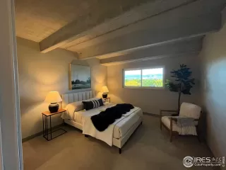 Photo #4: 976820 Listing