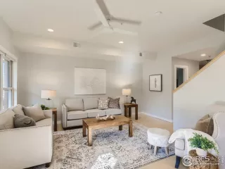 Photo #5: 976831 Listing