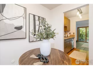 Photo #4: 976844 Listing