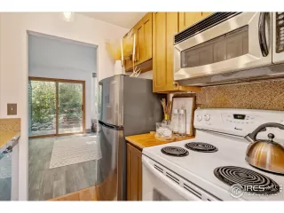 Photo #6: 976844 Listing