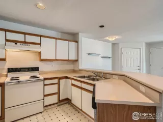 Photo #3: 976905 Listing 