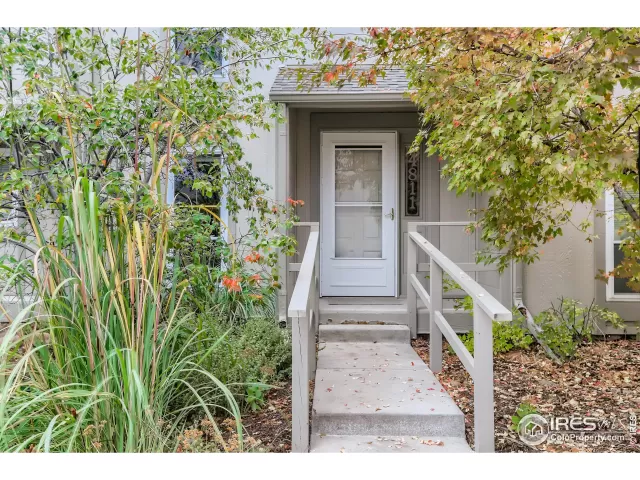 MLS: 976911 Condo For Sale