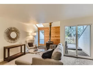 Photo #4: 976911 Listing 
