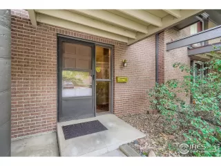 Photo #2: 976932 Listing