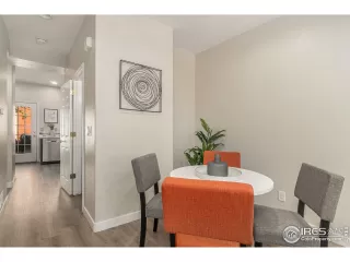 Photo #6: 976951 Listing