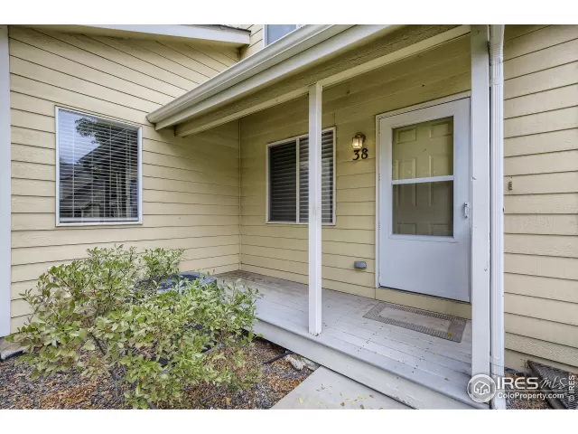 MLS: 976968 Condo For Sale