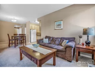 Photo #4: 977047 Listing 