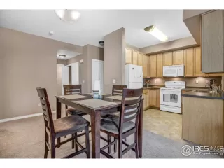 Photo #6: 977047 Listing 