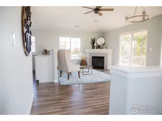 Photo #4: 977106 Listing