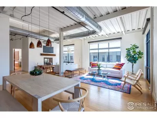 Photo #2: 977110 Listing