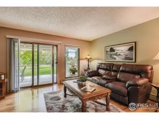 Photo #4: 977132 Listing