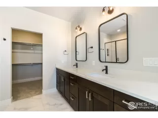 Photo #2: 977142 Listing