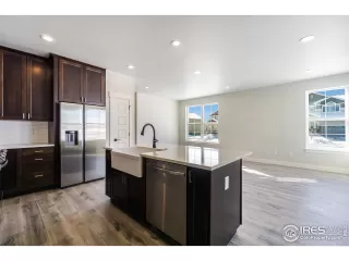 Photo #3: 977142 Listing