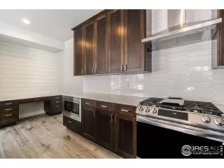 Photo #4: 977142 Listing