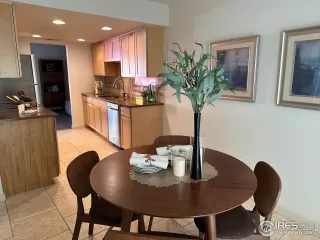 Photo #5: 977165 Listing 