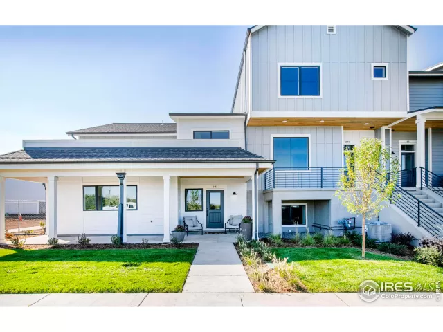 MLS: 977282 Condo For Sale