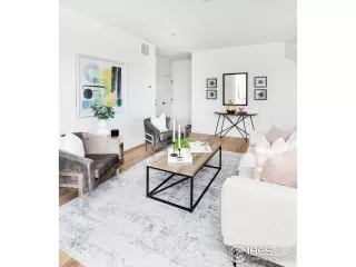 Photo #4: 977282 Listing