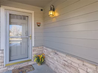 Photo #3: 9772965 Listing