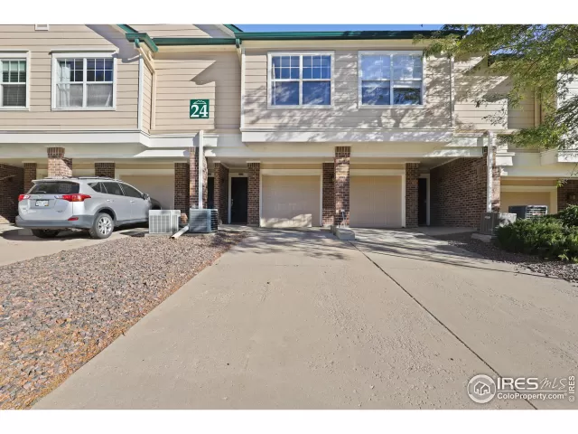 MLS: 977361 Condo For Sale