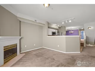 Photo #4: 977361 Listing