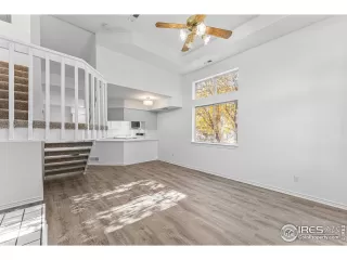 Photo #4: 977383 Listing 