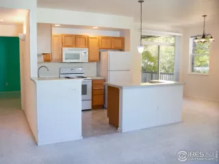 Photo #2: 977399 Listing