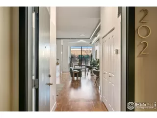 Photo #4: 977484 Listing