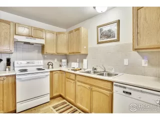 Photo #5: 977637 Listing 