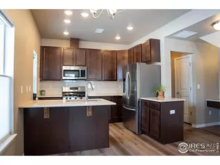 Photo #4: 977721 Listing