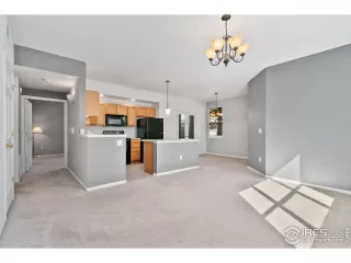 Photo #4: 977734 Listing